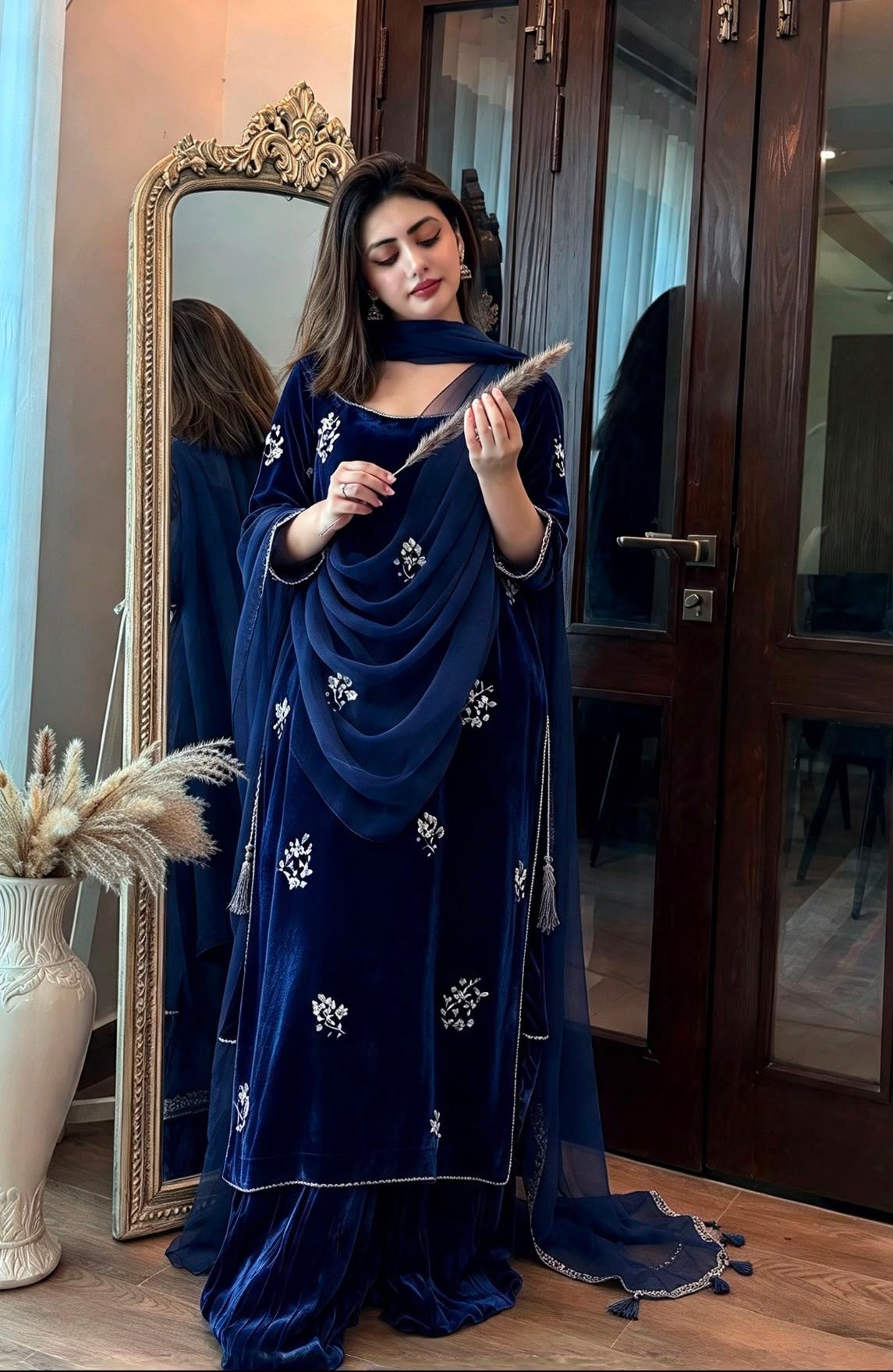 rosara velvet