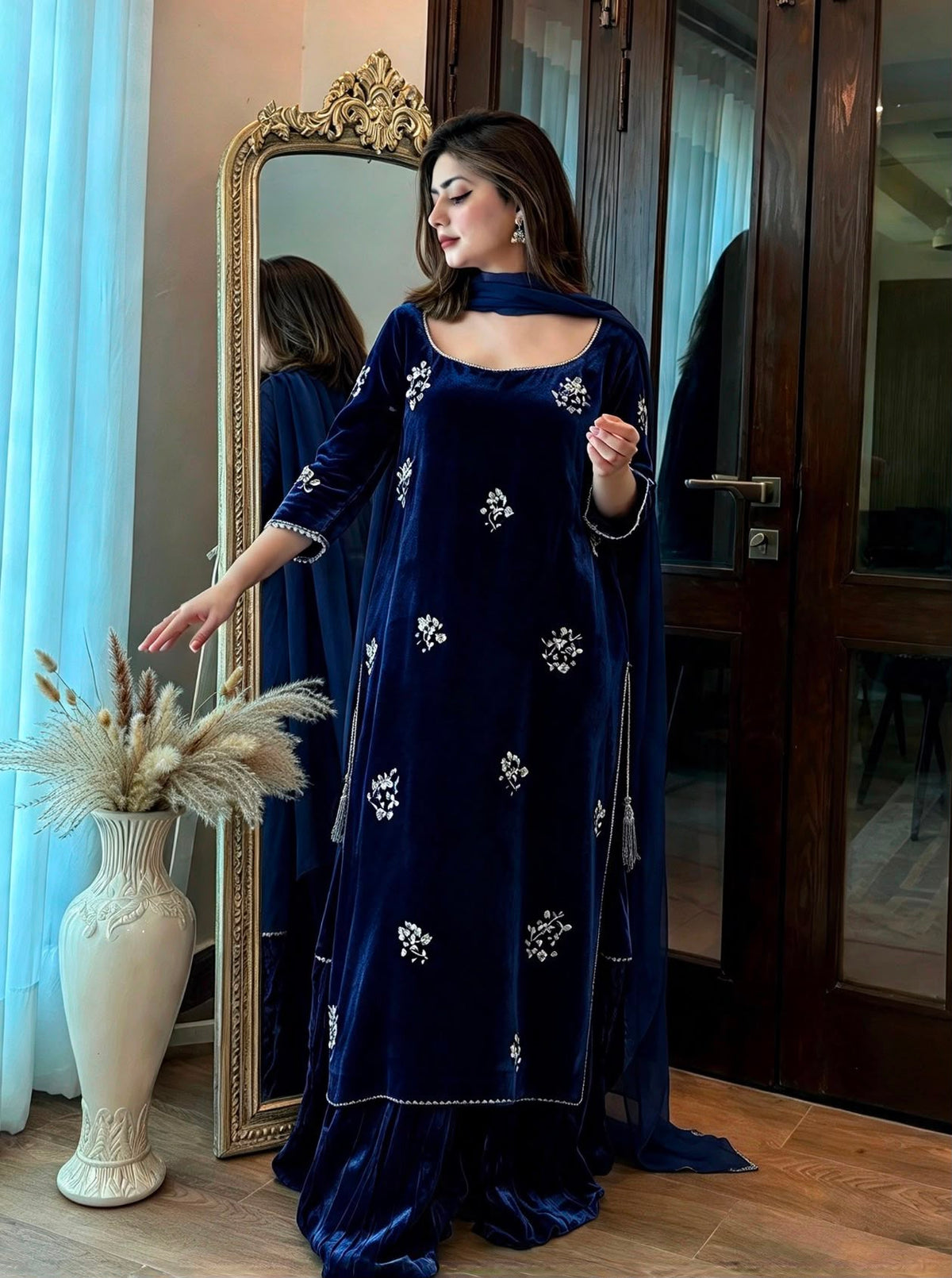 rosara velvet